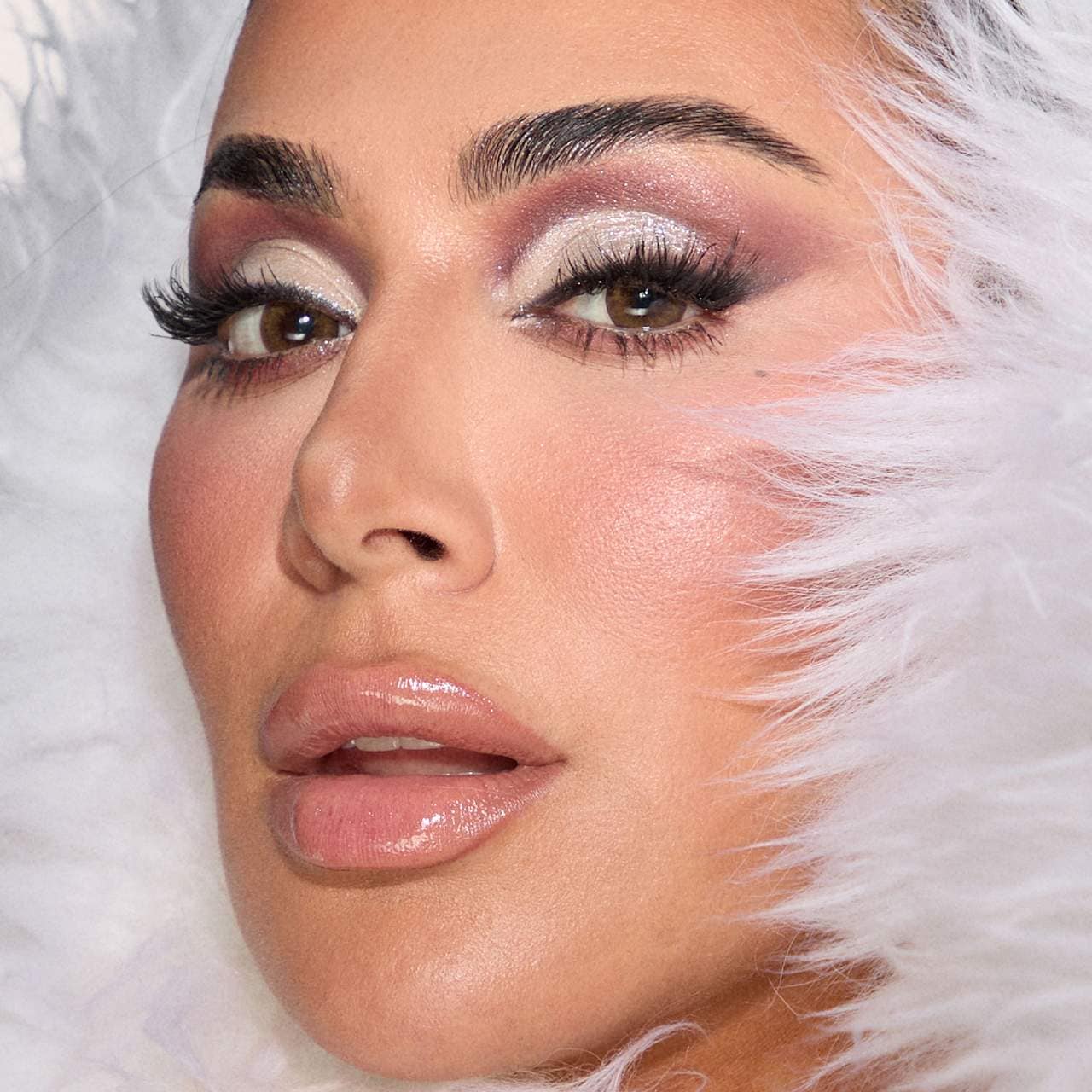HUDA BEAUTY - Icy Nude Eyeshadow Palette